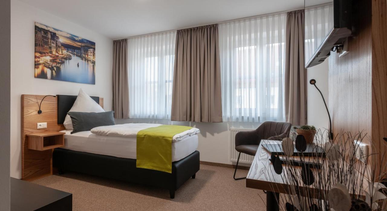 Hotel Drei Tannen Moosburg an der Isar Zewnętrze zdjęcie